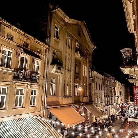 Квартира В Центрі На Вулиці Староєврейській 15А Біля Наливок Львова Buitenkant foto